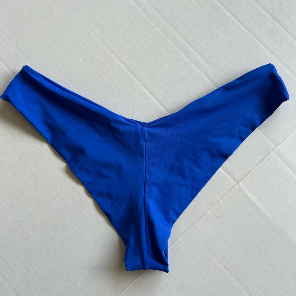 L*Space Prince Bikini Top Ella Bikini Bottom Two Pieces Bikini Set Size M/L - Picture 8 of 10